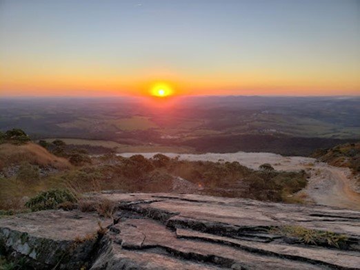 Imagem da Pedra da Toca Furada
